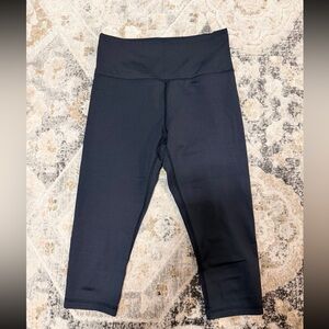 Zyia black light n tight crop 17” inseam legging